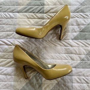 Nude Jessica Simpson Heels 7.5